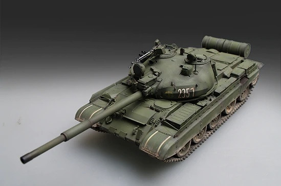 Trumpeter Model Russian T-62 BDD Mod. 1984 1:72